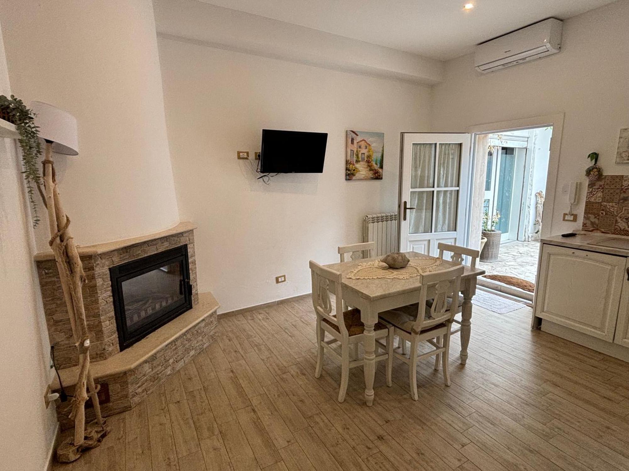 Il Cortiletto Apartman Taranto Kültér fotó
